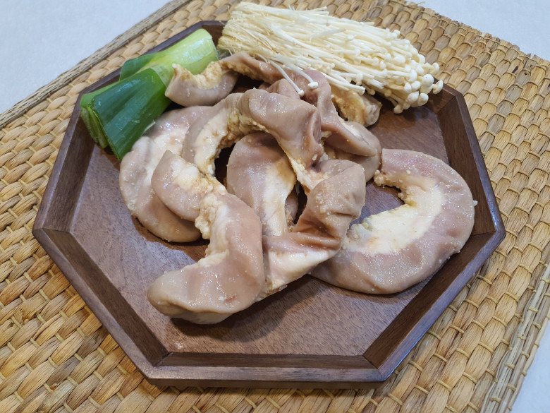584040_detail_2.jpg